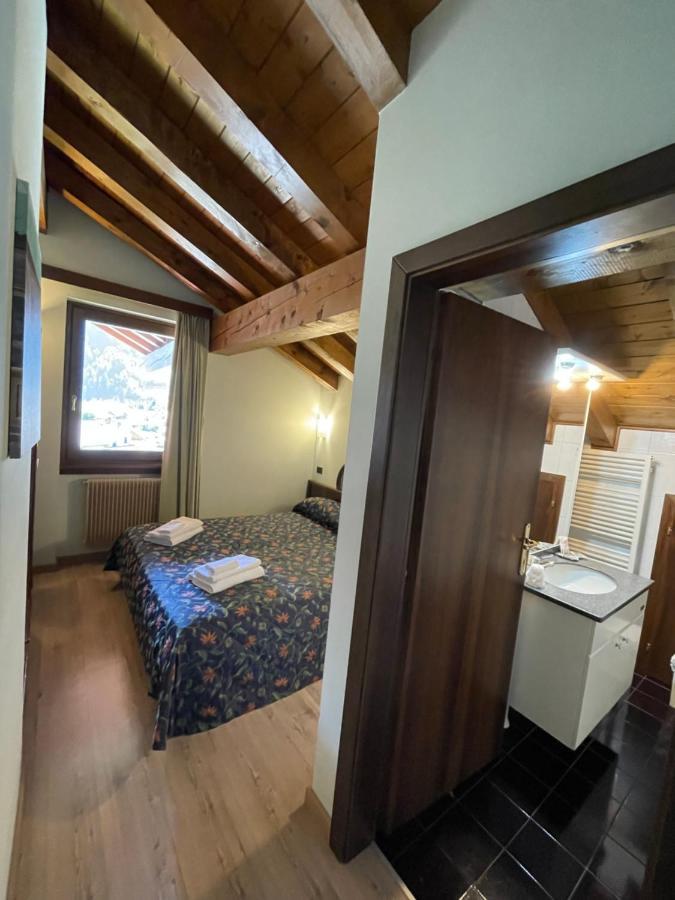 Hotel Quadrifoglio Pinzolo Exterior photo
