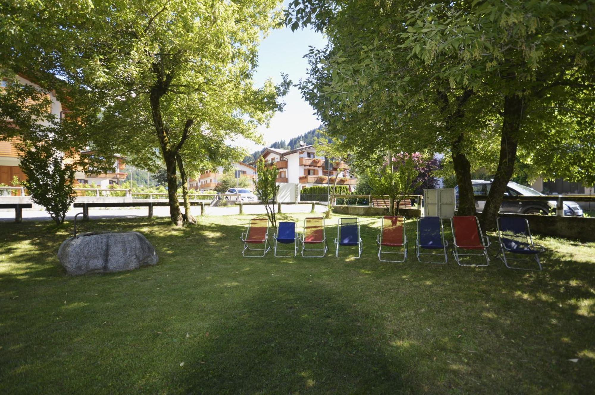 Hotel Quadrifoglio Pinzolo Exterior photo