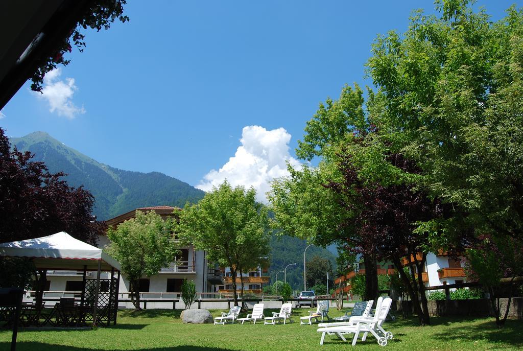 Hotel Quadrifoglio Pinzolo Exterior photo