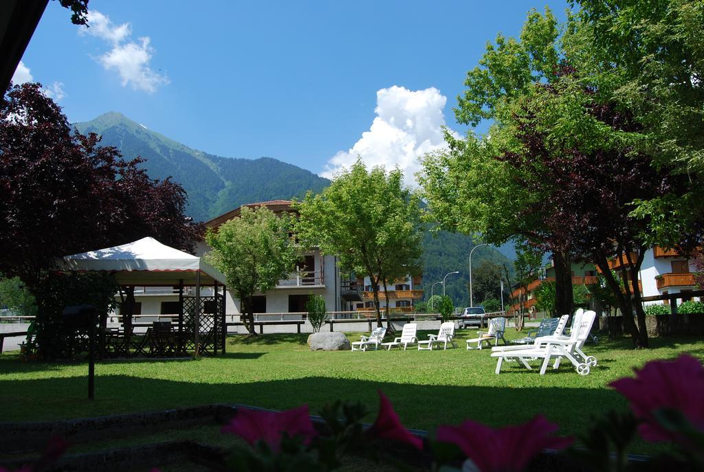 Hotel Quadrifoglio Pinzolo Exterior photo