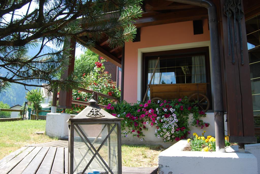 Hotel Quadrifoglio Pinzolo Exterior photo