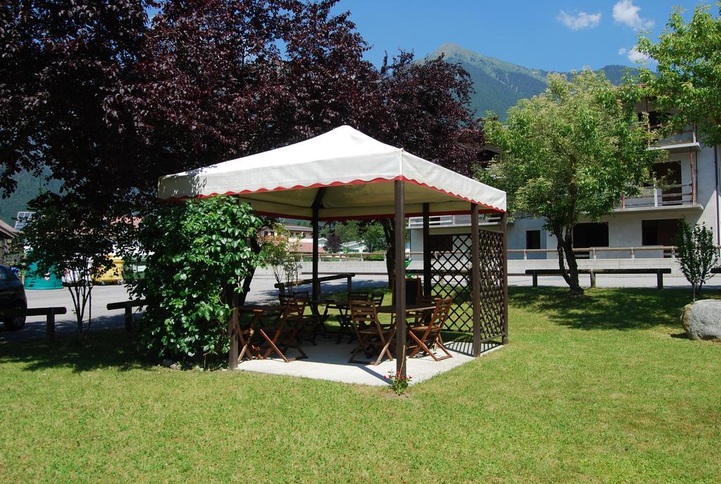 Hotel Quadrifoglio Pinzolo Exterior photo